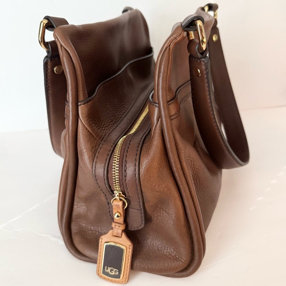 UGG Classic Triple Pocket Satchel Auburn Leather - Picture 9 of 16